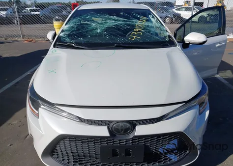 2020 Toyota Corolla Le z USA, uszkodzony, nr VIN JTDEPRAE1LJ098597